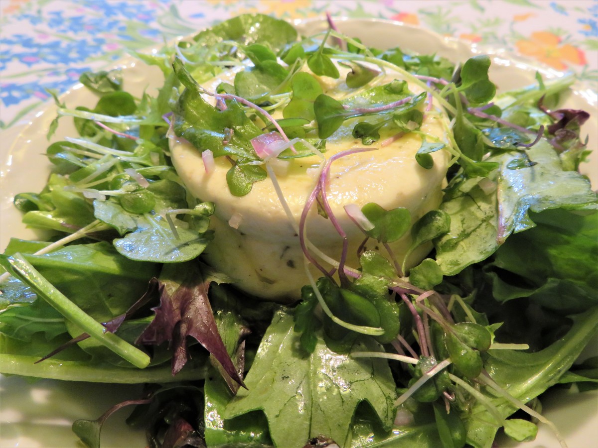 Warm goat cheese timbales with mixed greens 