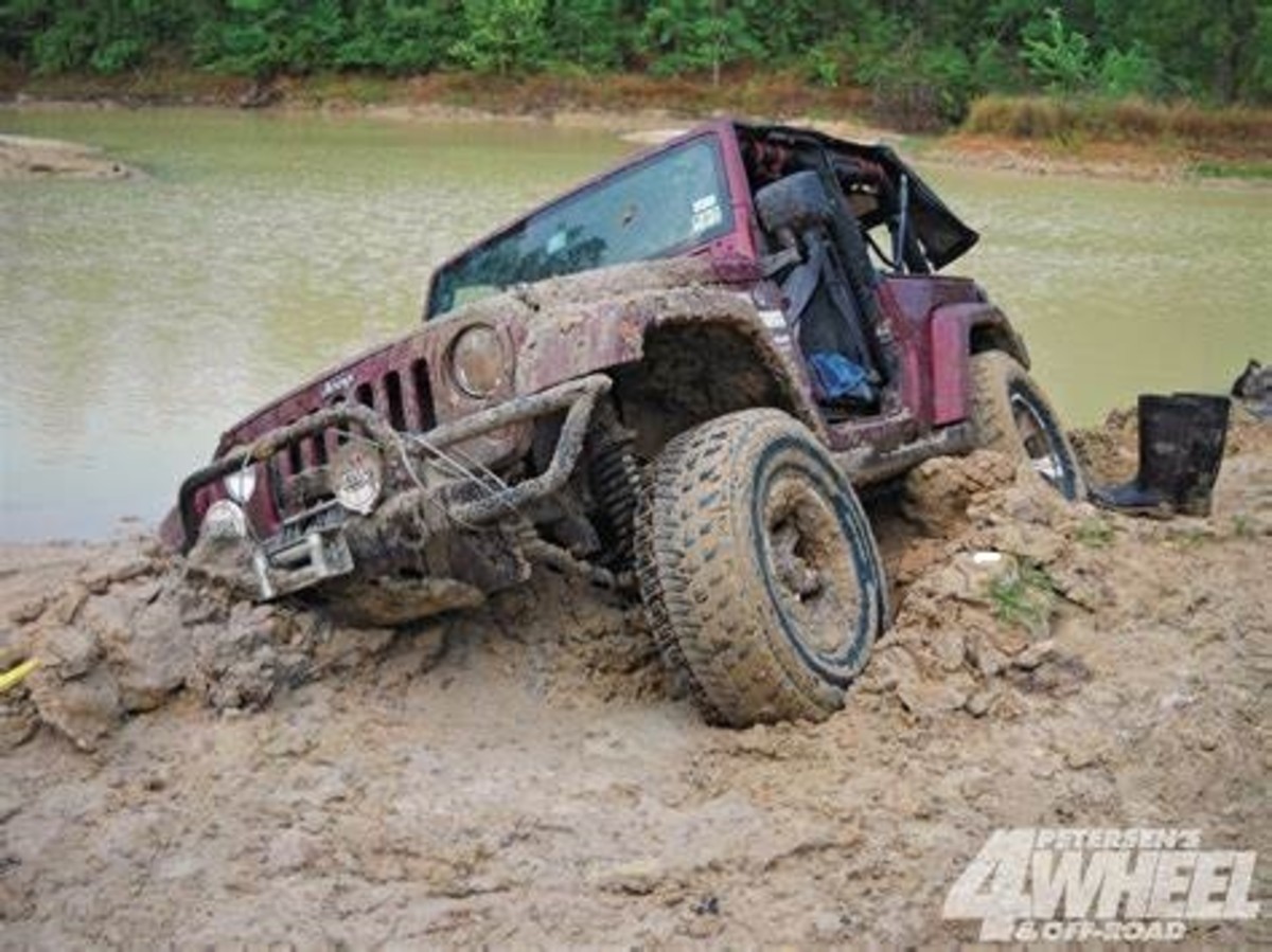 jeep stuck in deep mud | Fun in the Mud | Pinterest ...