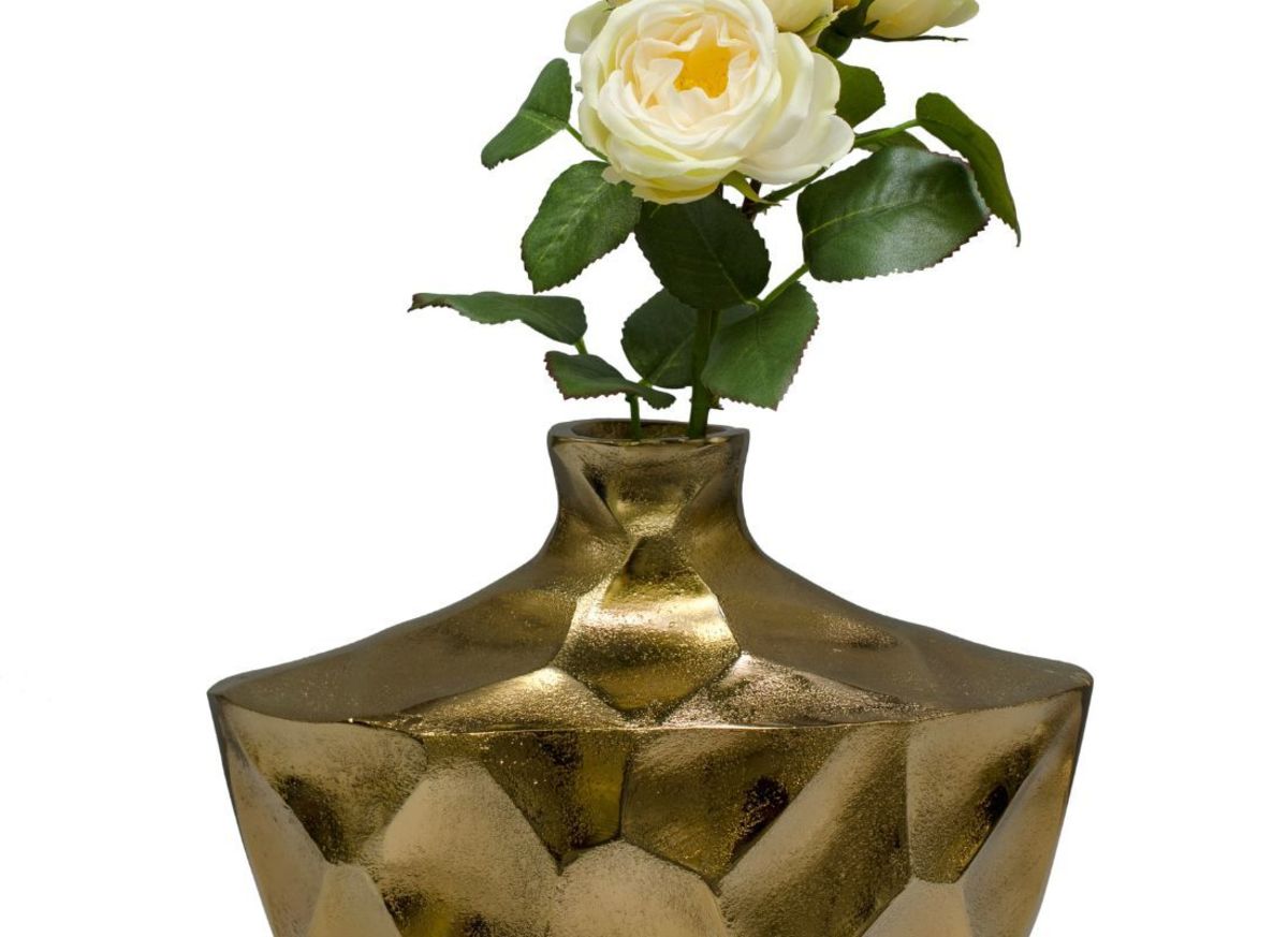 5-unique-and-inexpensive-flower-vases-for-your-home