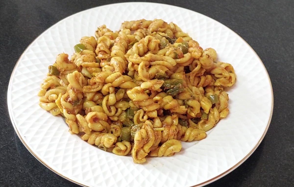 How to Make Indian-Style Masala Vegetable Pasta in a Cooker - Delishably