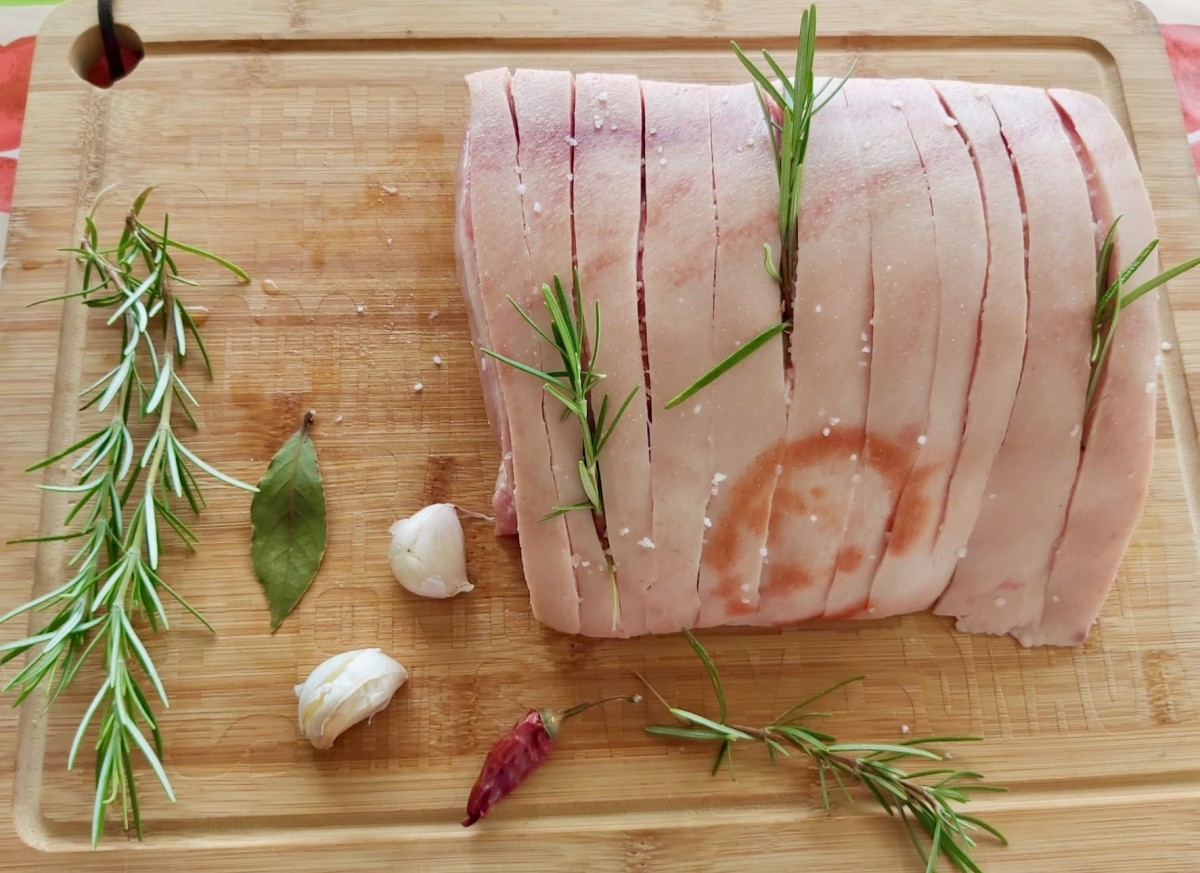 How to Roast Pork Loin With Crispy Crackling Delishably