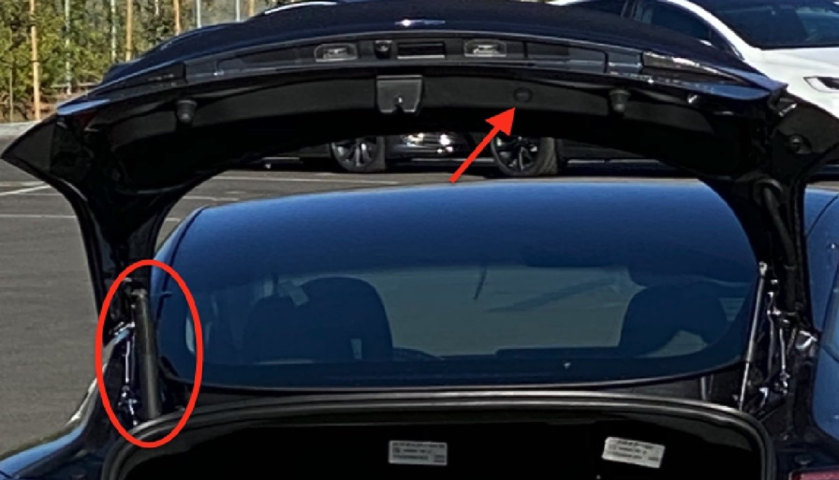 Tesla Model 3 trunk