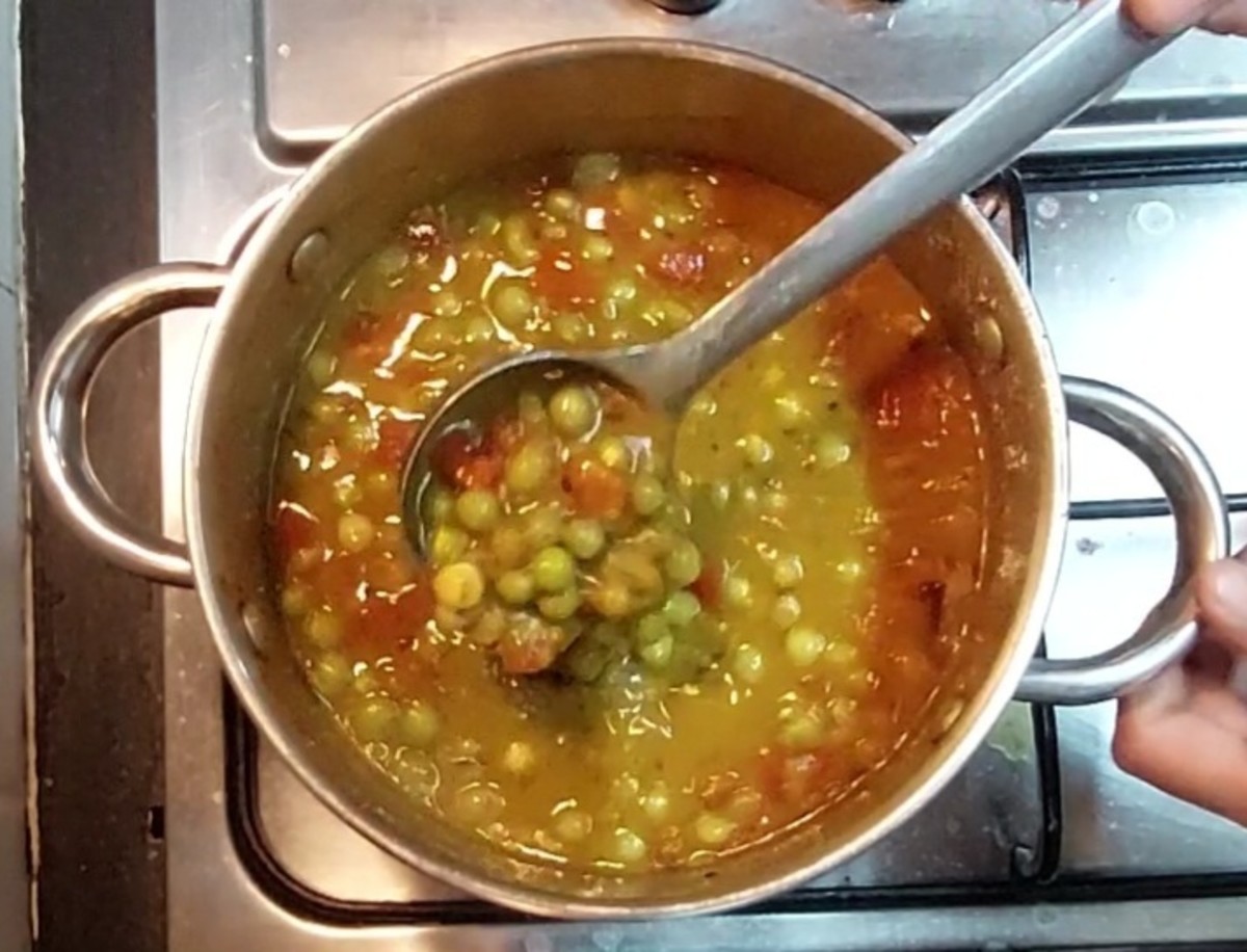 Adjust salt and mix well. The green peas masala will thicken after adding gram flour mixture. Add more water if required to adjust the consistency.