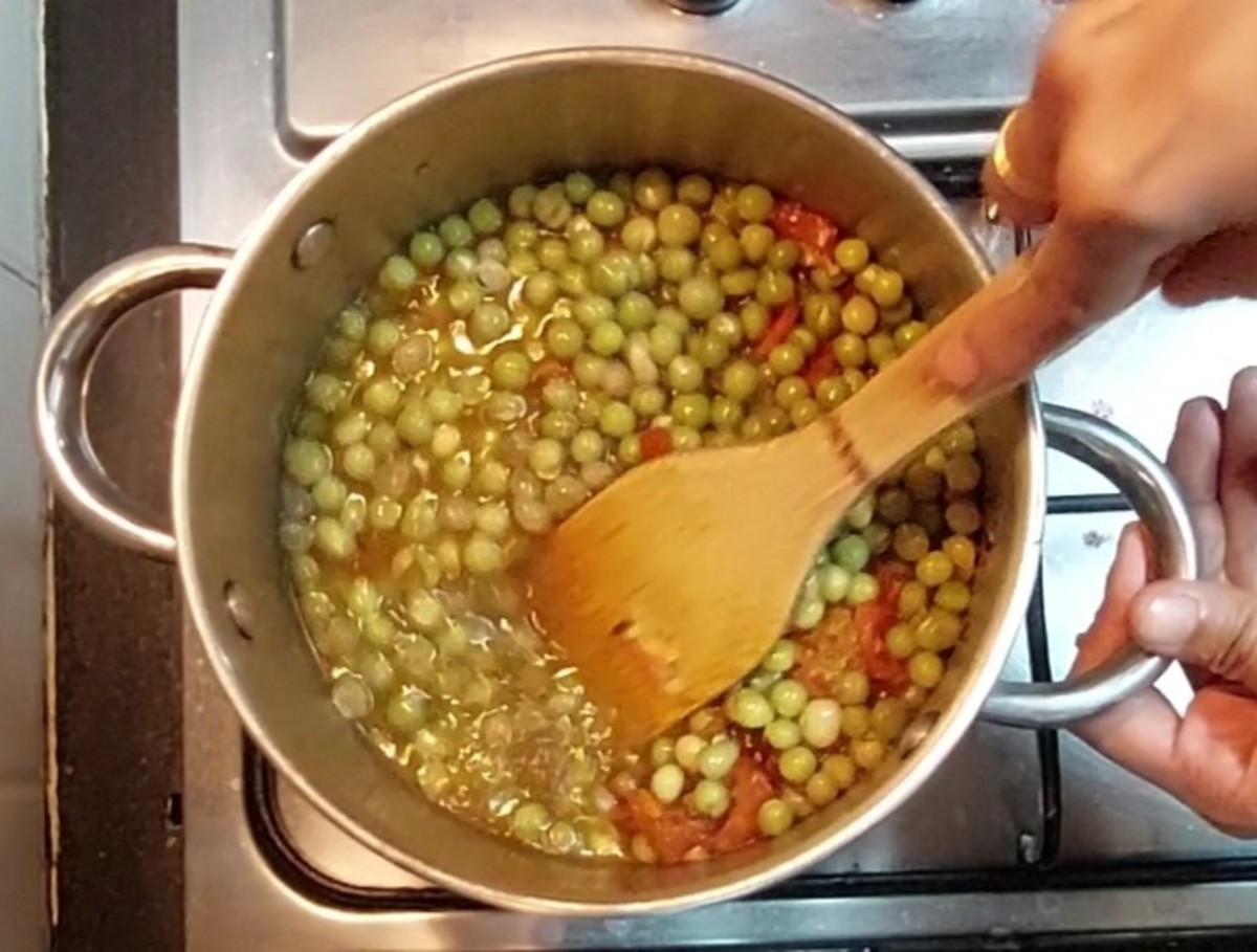 Dry Green Peas Masala Recipe Flavorful Indian Side Dish Delishably