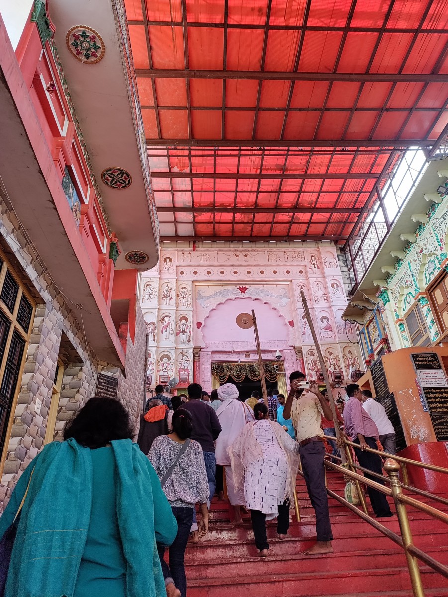 Hanuman Garhi temple, Ayodhya, Uttar Pradesh, India HubPages