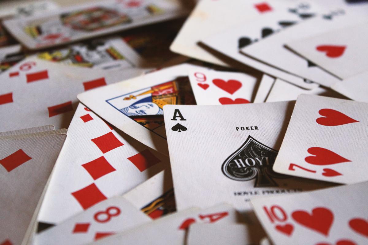 How to Play Easy 7-Card Rummy for Beginners (And Some Variations)