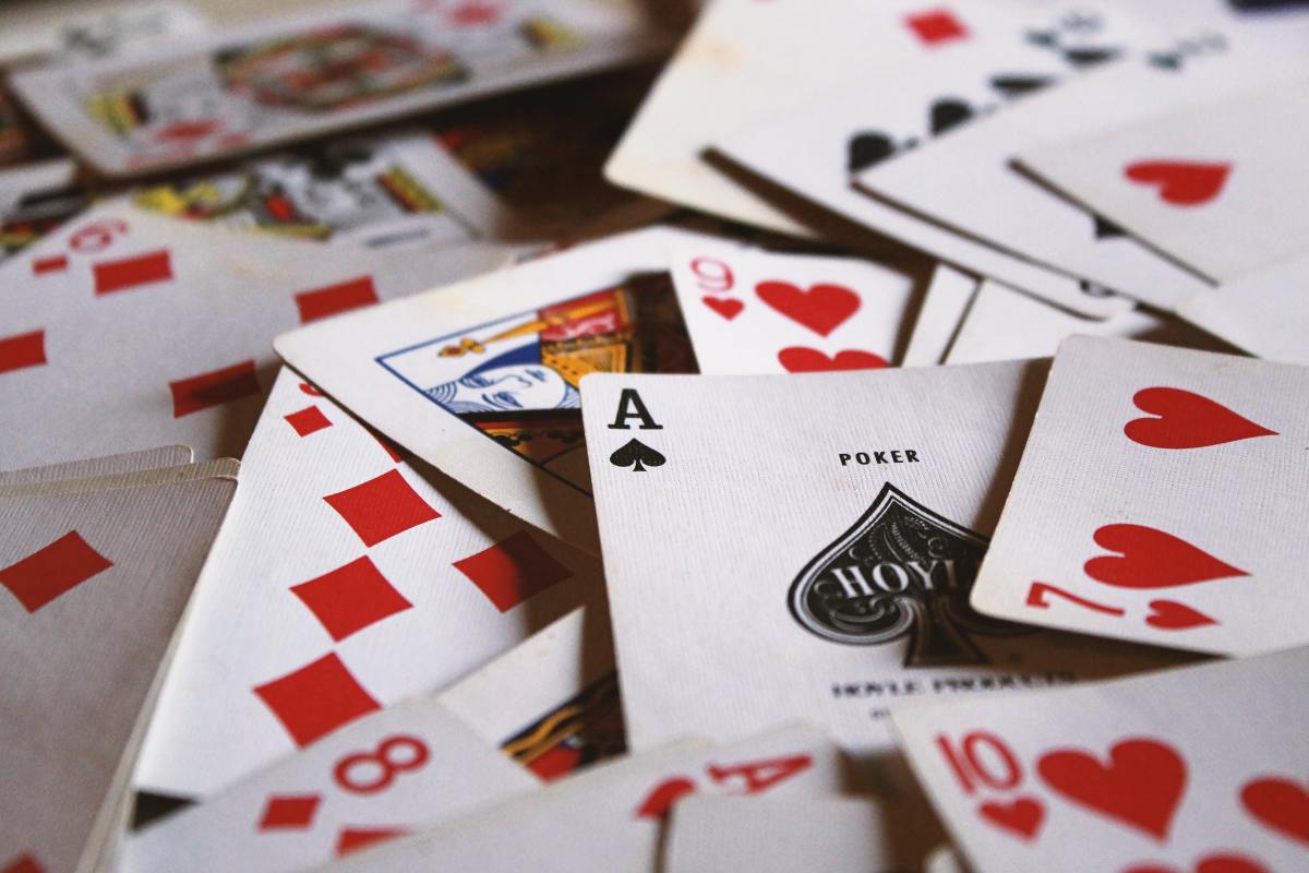 How To Play Easy 7 Card Rummy For Beginners Plus Variations HobbyLark