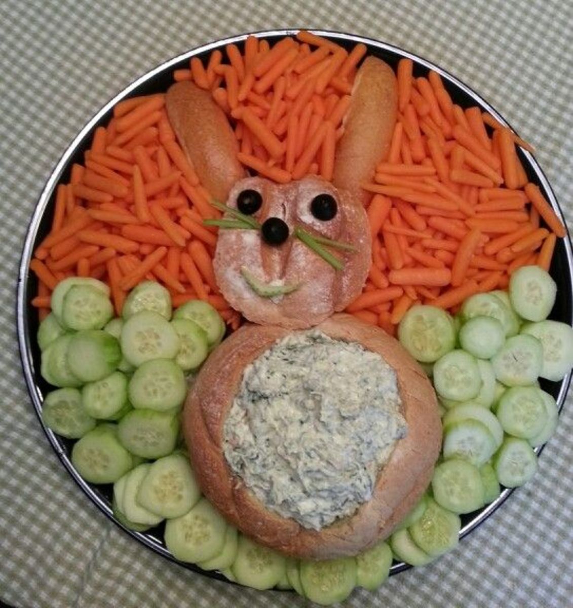 60+ Adorable Easter Veggie Tray Ideas for Every Bunny Holidappy
