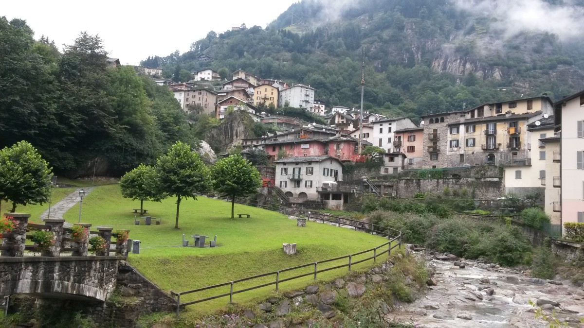 a-rough-guide-to-the-brembana-valley-in-italy-things-to-do-in-branzi