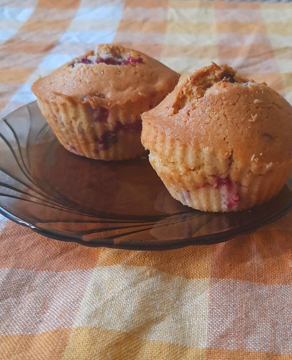 Muffins With Frozen Fruits