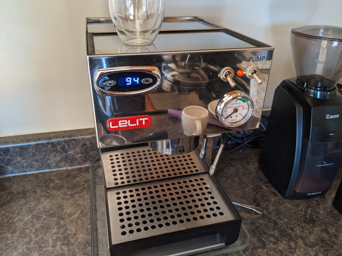 Review of the Casabrews Espresso Machine With Grinder - Delishably