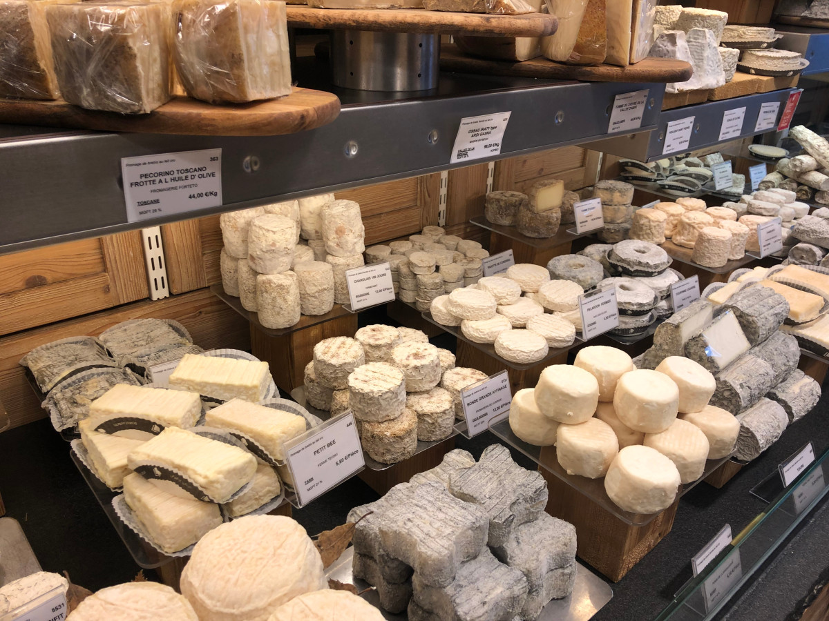 Tour Of One Of The Best Cheese Shops In Paris Is Straight Out Of A Dream Delishably News 