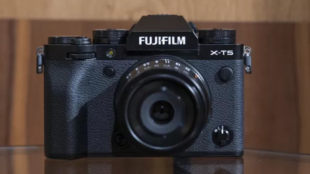 Fujifilm X T5 Review  A Versatile Mid Range Mirrorless Camera - 12