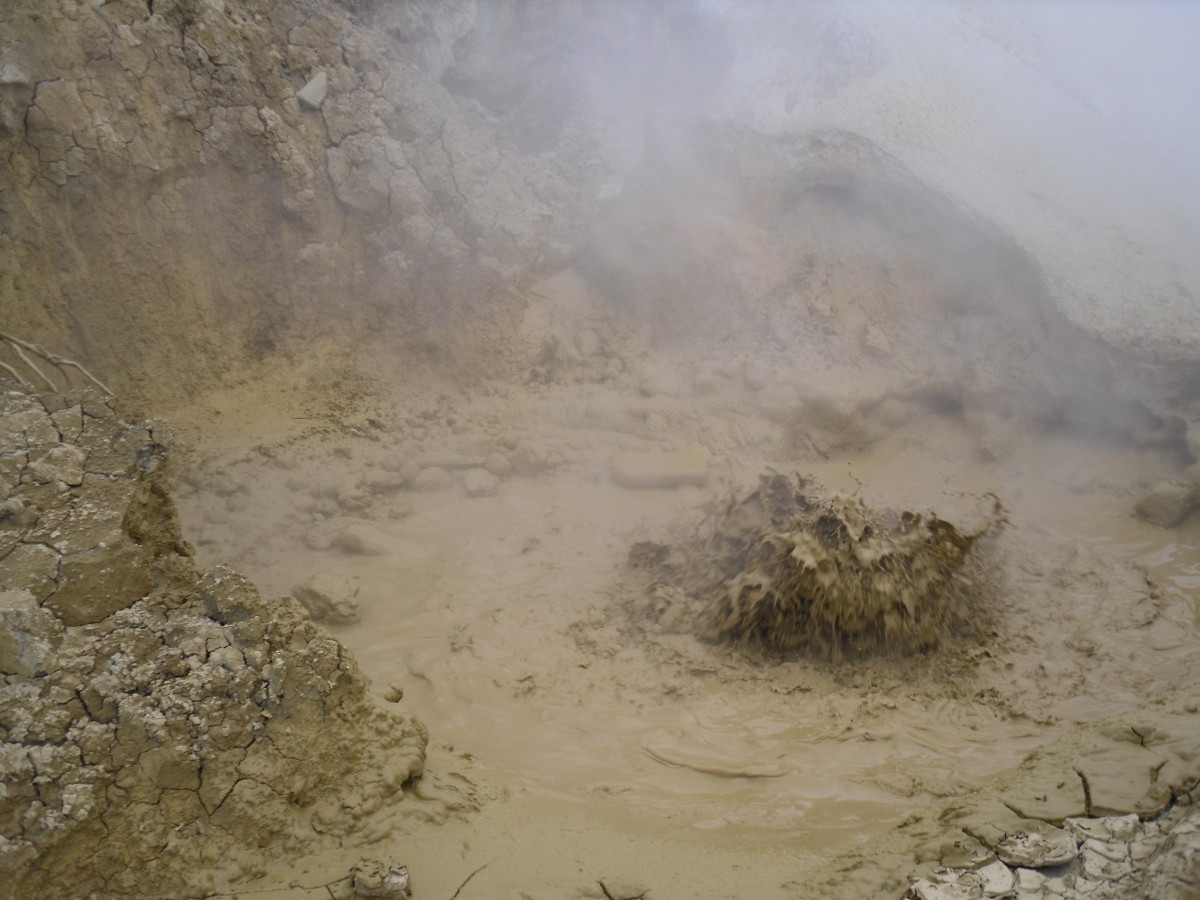 Boiling mud pot at Mt.Lassen Volcanic National Park.
