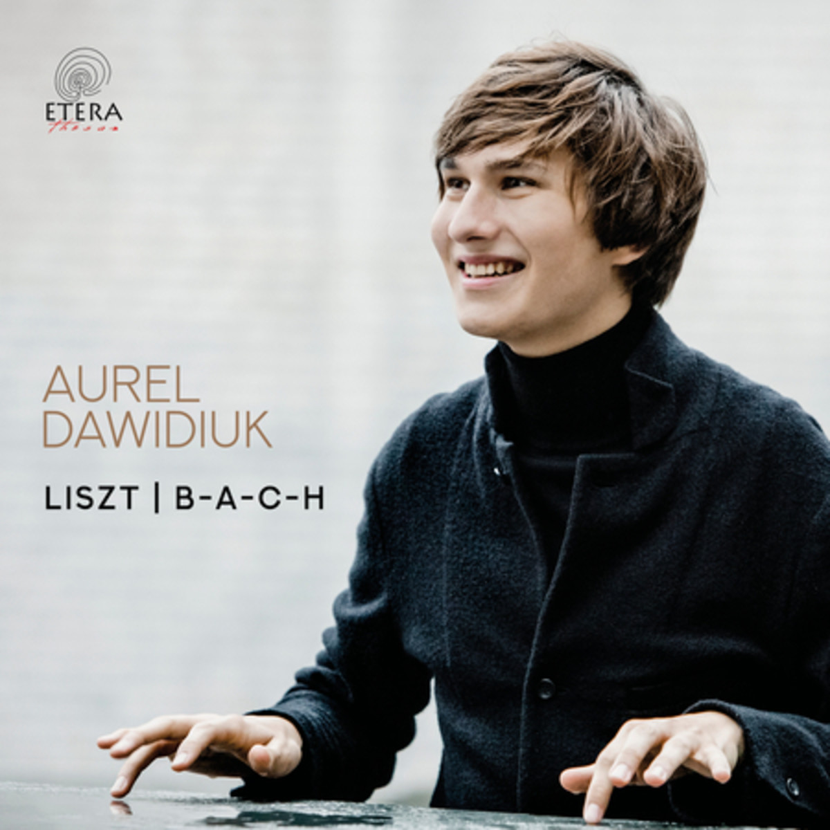 Aurel Dawidiuk‘s Classical CD Debut Does Bach and Liszt With Joy