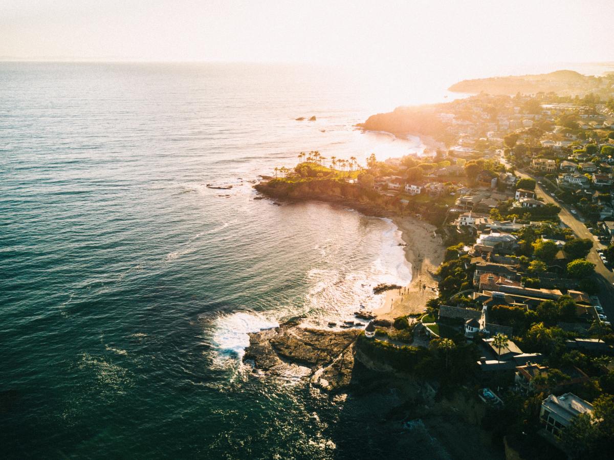 Laguna Beach is one of the many gorgeous beach-oriented spots throughout Orange County. What other attractions are there to do around the area? 