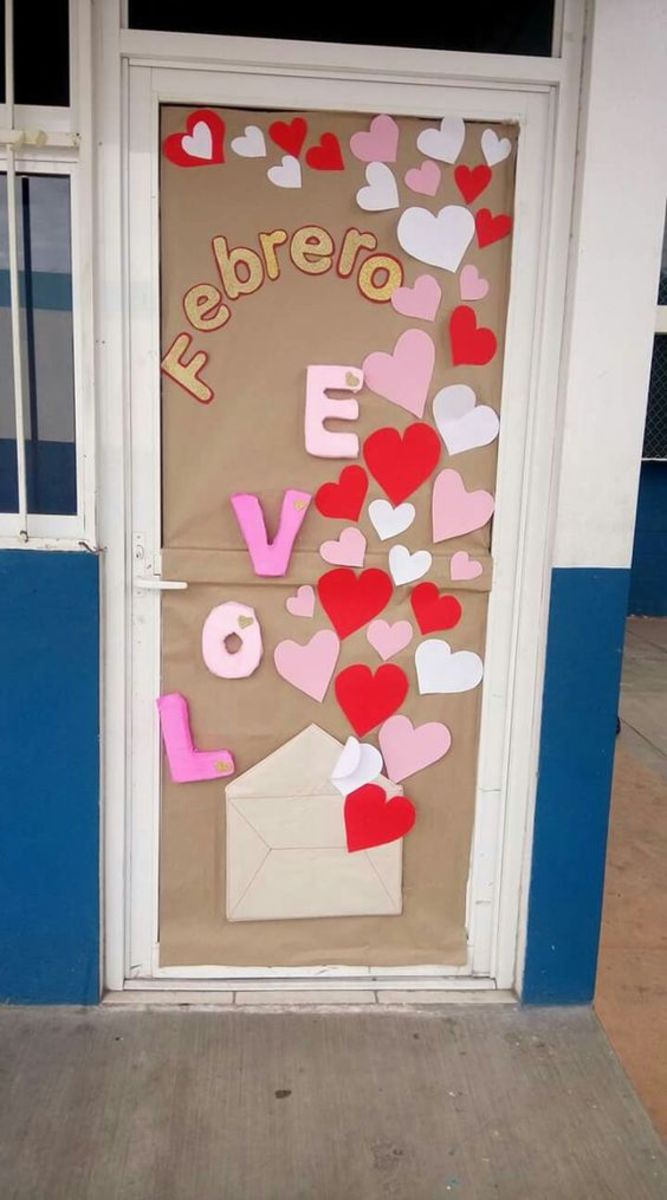 Valentine's Day Door Decorations