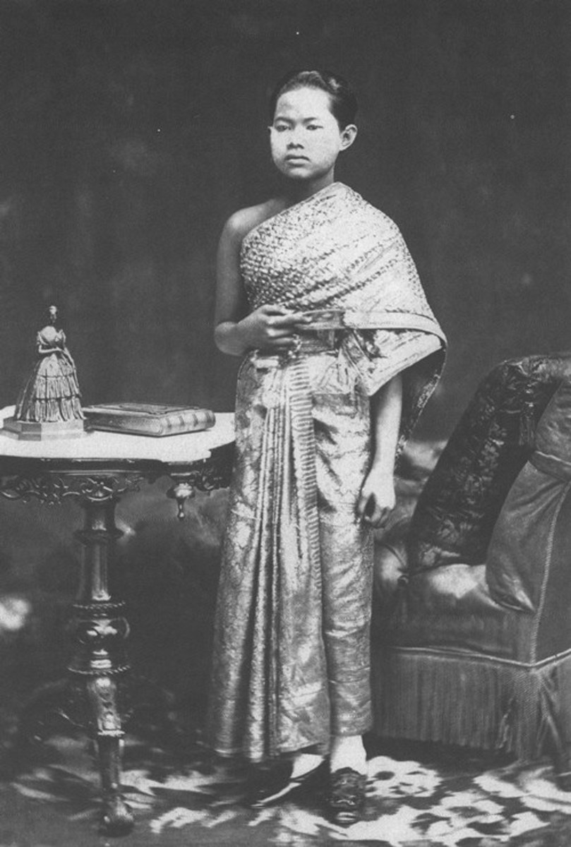 Forbidden Touch: The Thai Queen Who Drowned Because of an Ancient Law Forbidding Touching the Royalty