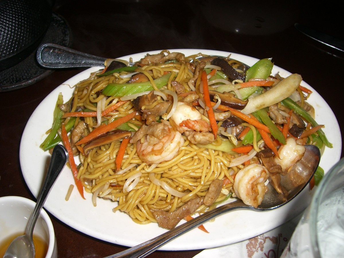 Chow mein with shrimp