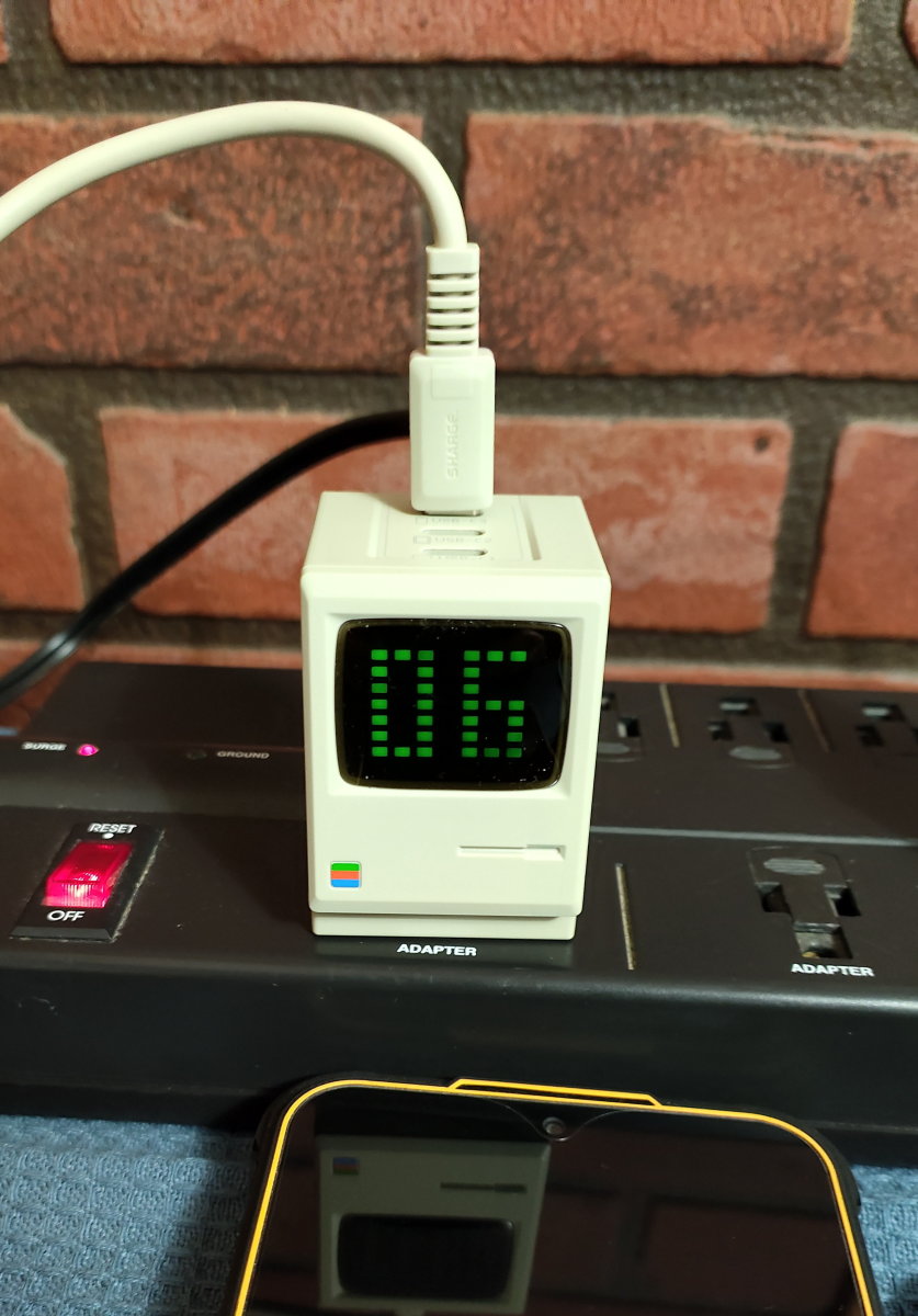 Review of the SHARGEEK Retro 67W Charger With Power Display