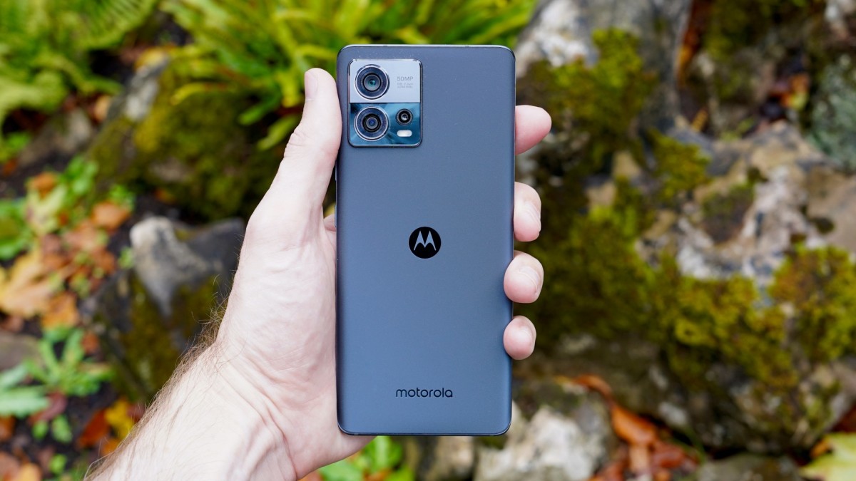 The Motorola Edge 30 Fusion