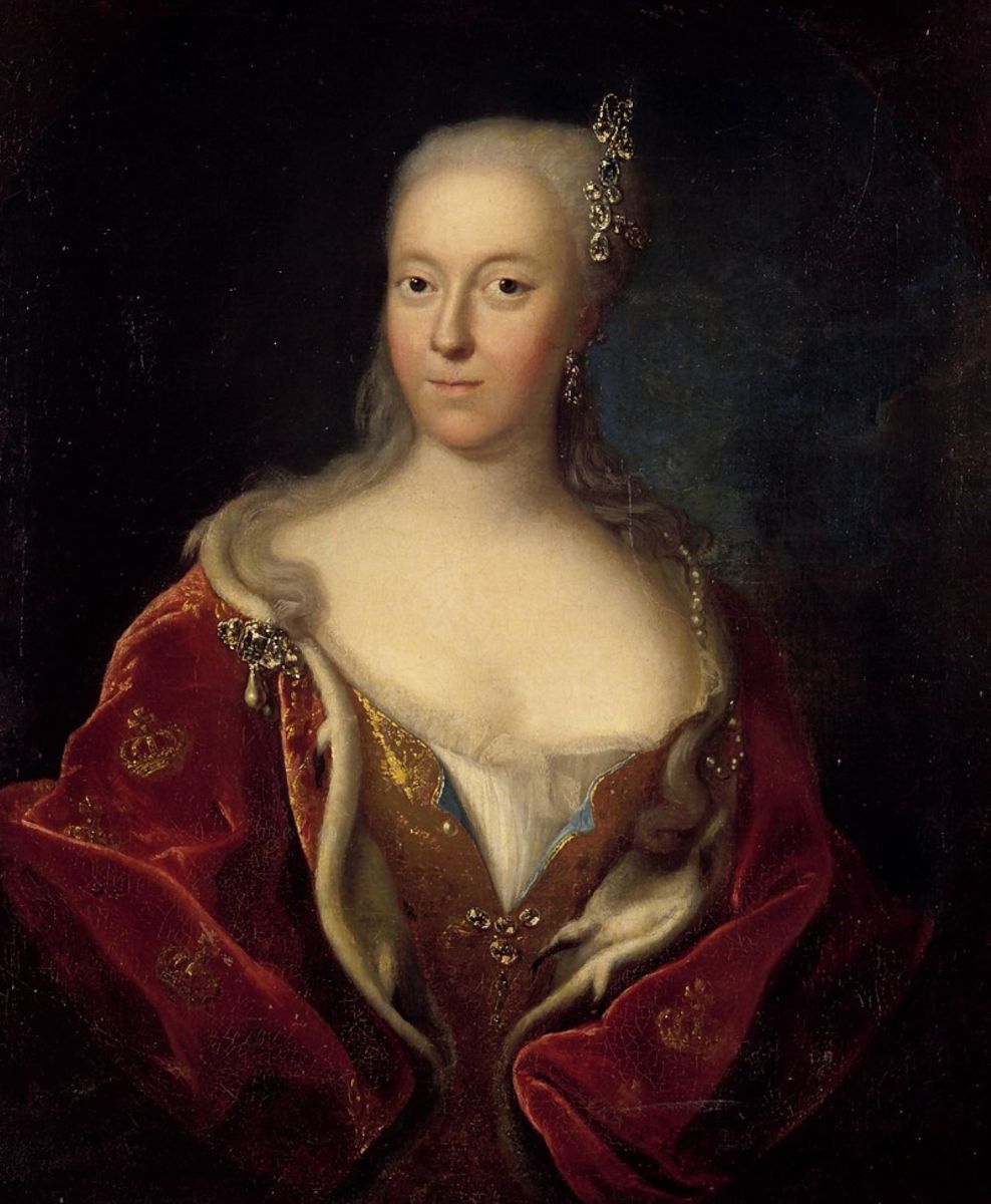 Anna Sophie von Reventlow was Frederik IV's 2nd bigamous wife until the queen died in 1721. Frederik then married her again and made her queen.