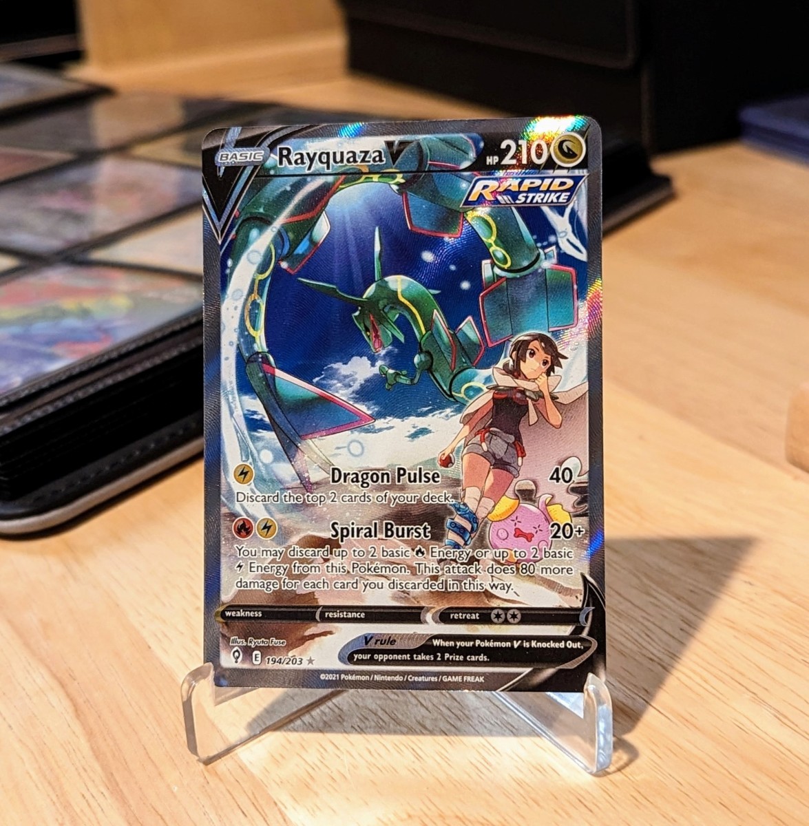 Rayquaza V Alternate Art Pokémon Card - Evolving Skies - 194/203 - Value: $85