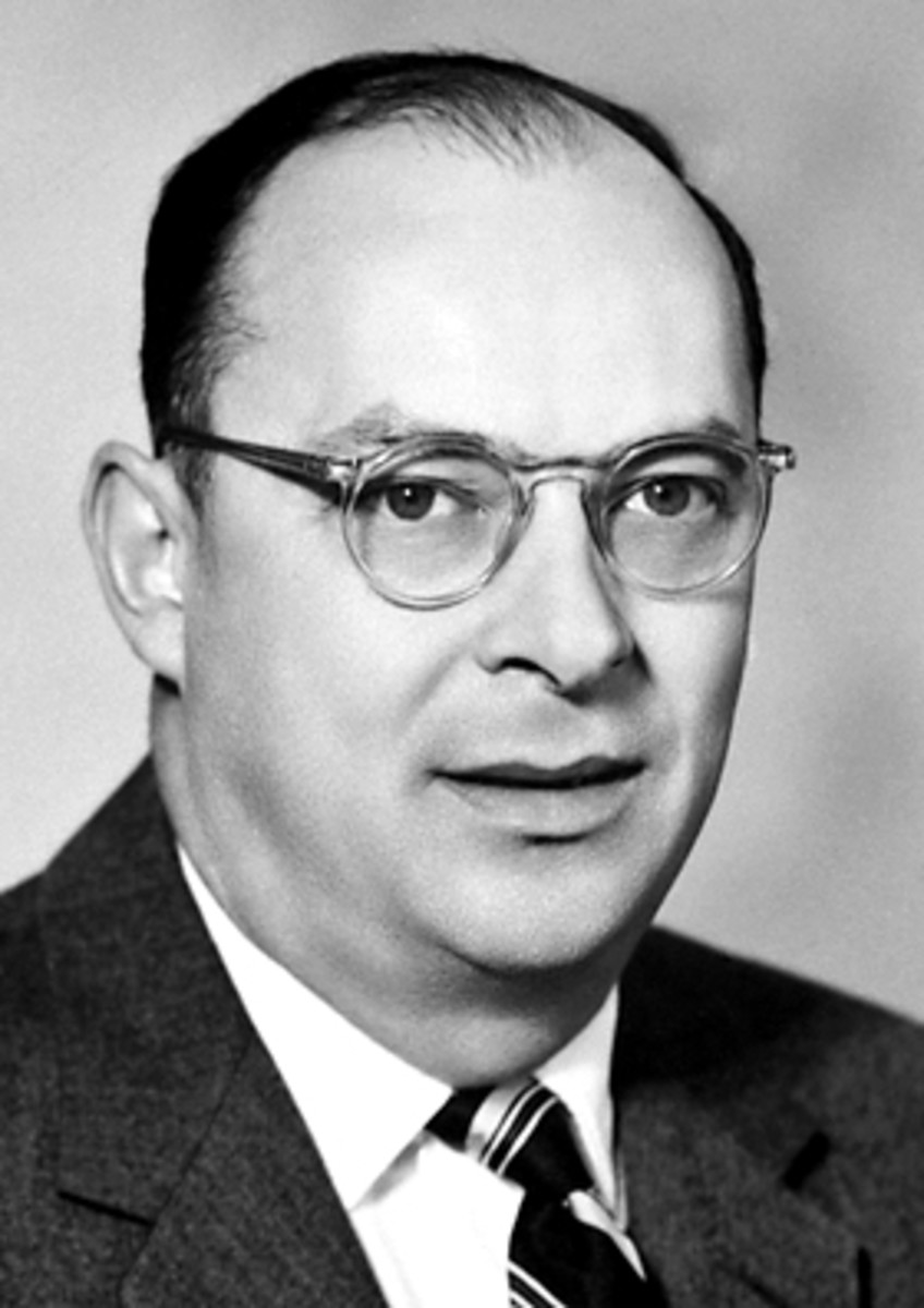 Read on to learn all about John Bardeen, his work, and his life.