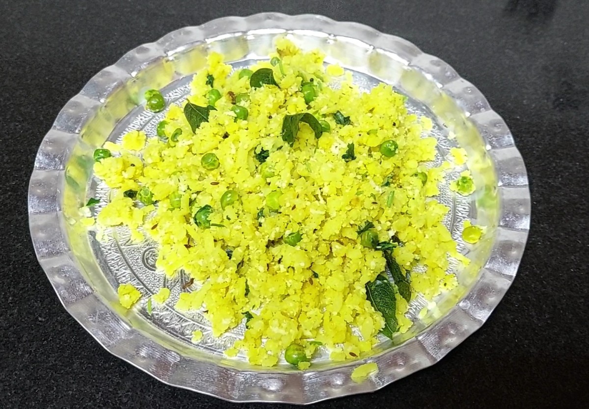 Tasty and healthy peas poha is ready to serve. Serve hot as breakfast, snack or dinner.