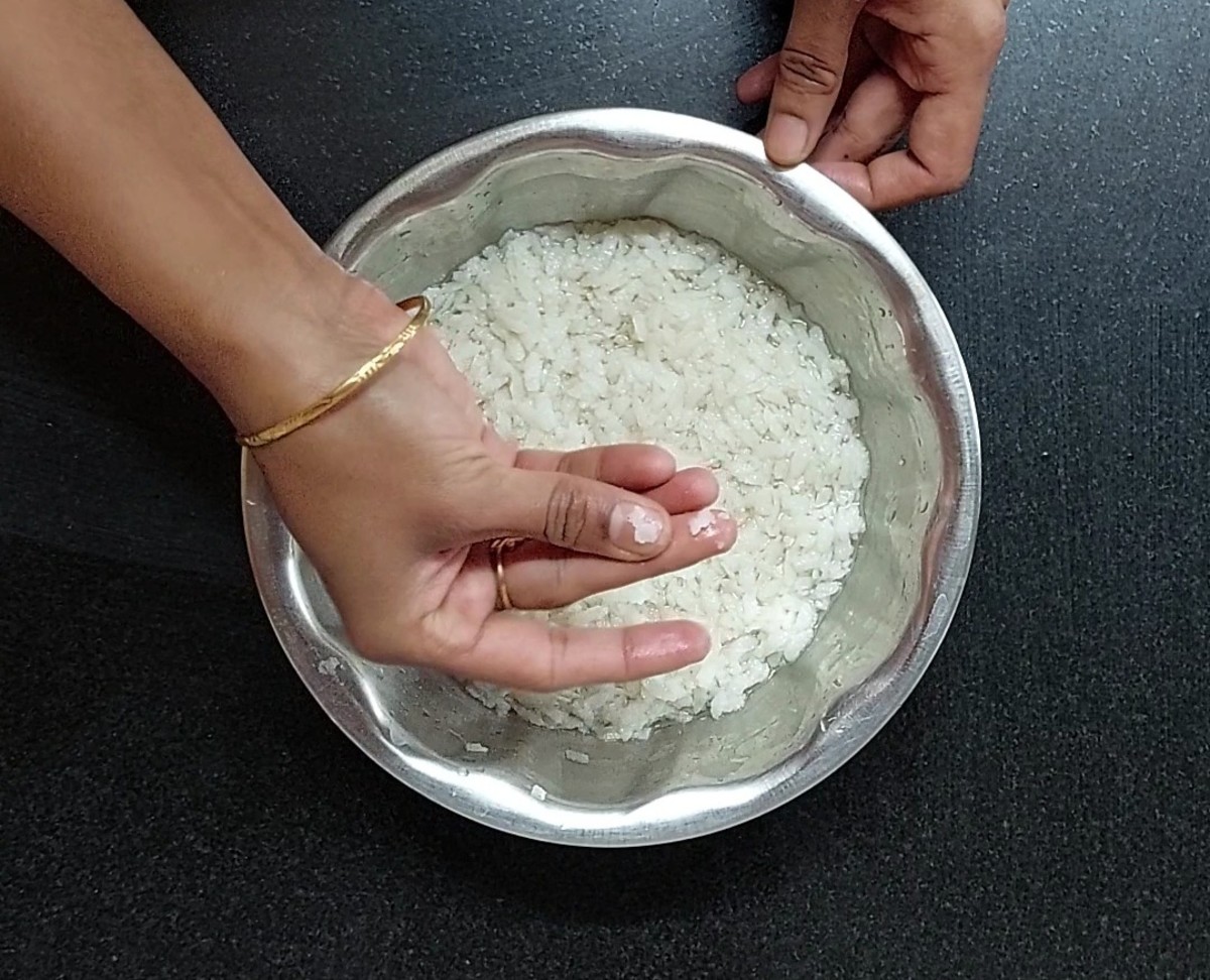 Add water and soak for 2-3 minutes or till it is soft. Check the softness by breaking poha between your fingers. If it breaks easily, it is done.