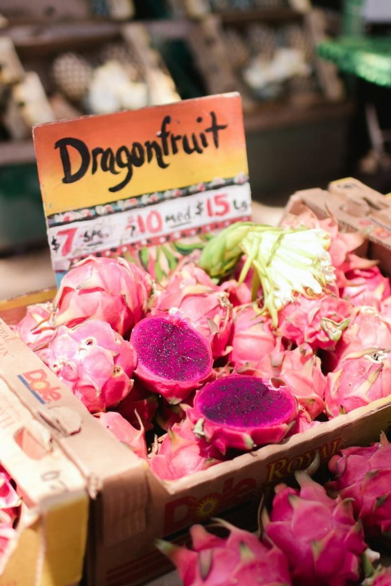 Dragon fruit vendor