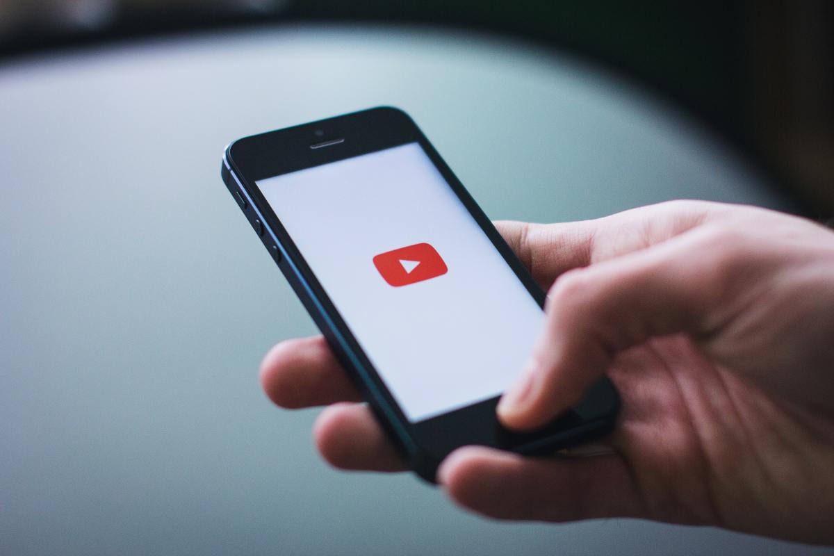 From Passion to Profit: How to Earn a Six-Figure Income Through YouTube