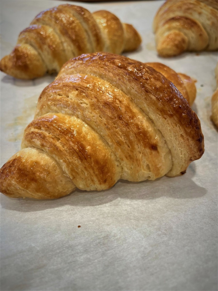 How to Make Flaky and Buttery Croissants (With Photo Guide)