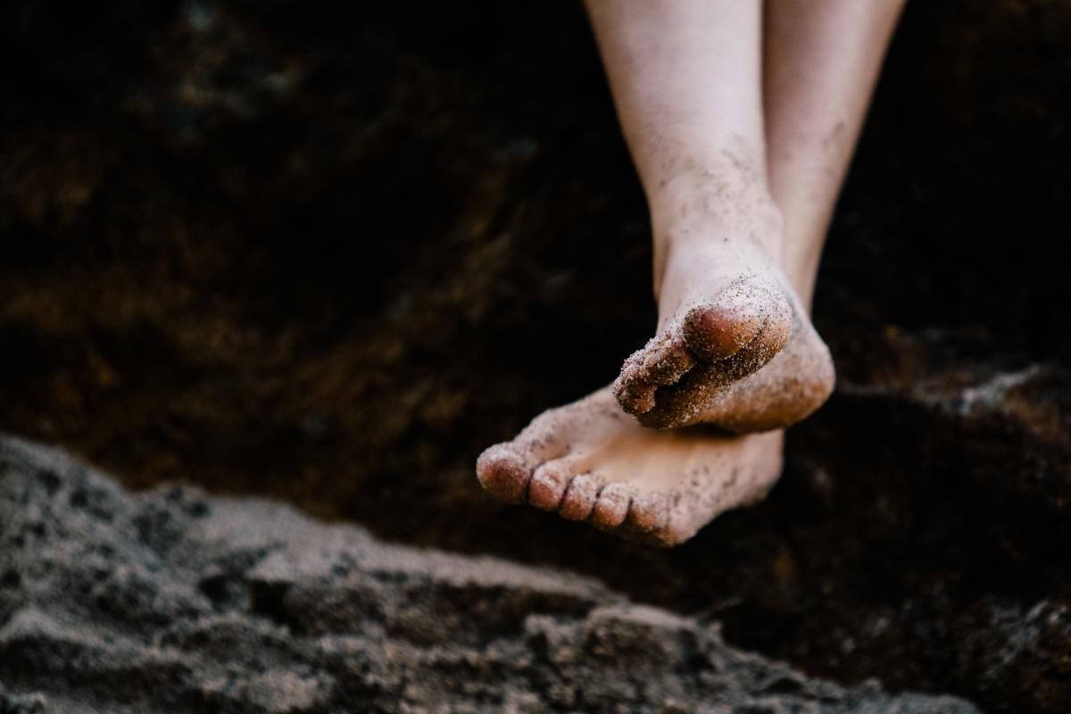 Are the Negative Side Effects of Earthing Being Ignored?