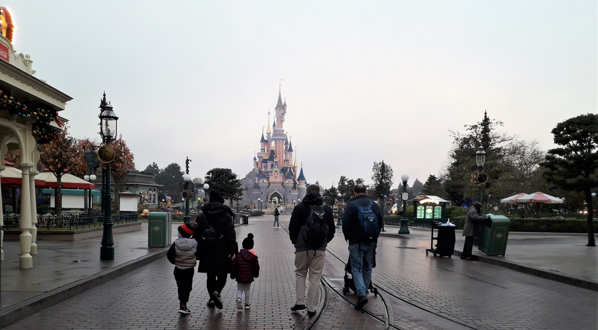Top 20 Tips for Visiting Disneyland Paris With Young Children