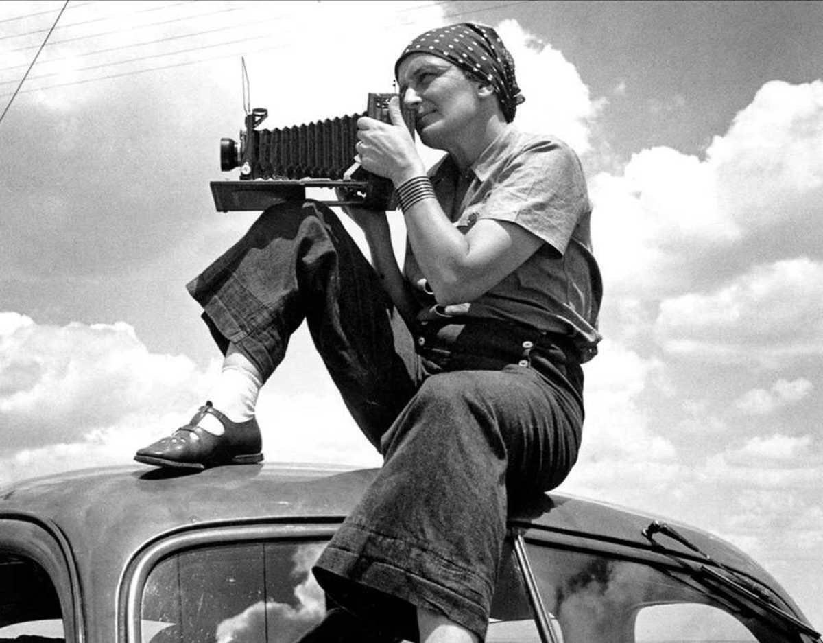 Dorothea Lange; Documentary Photographer of America