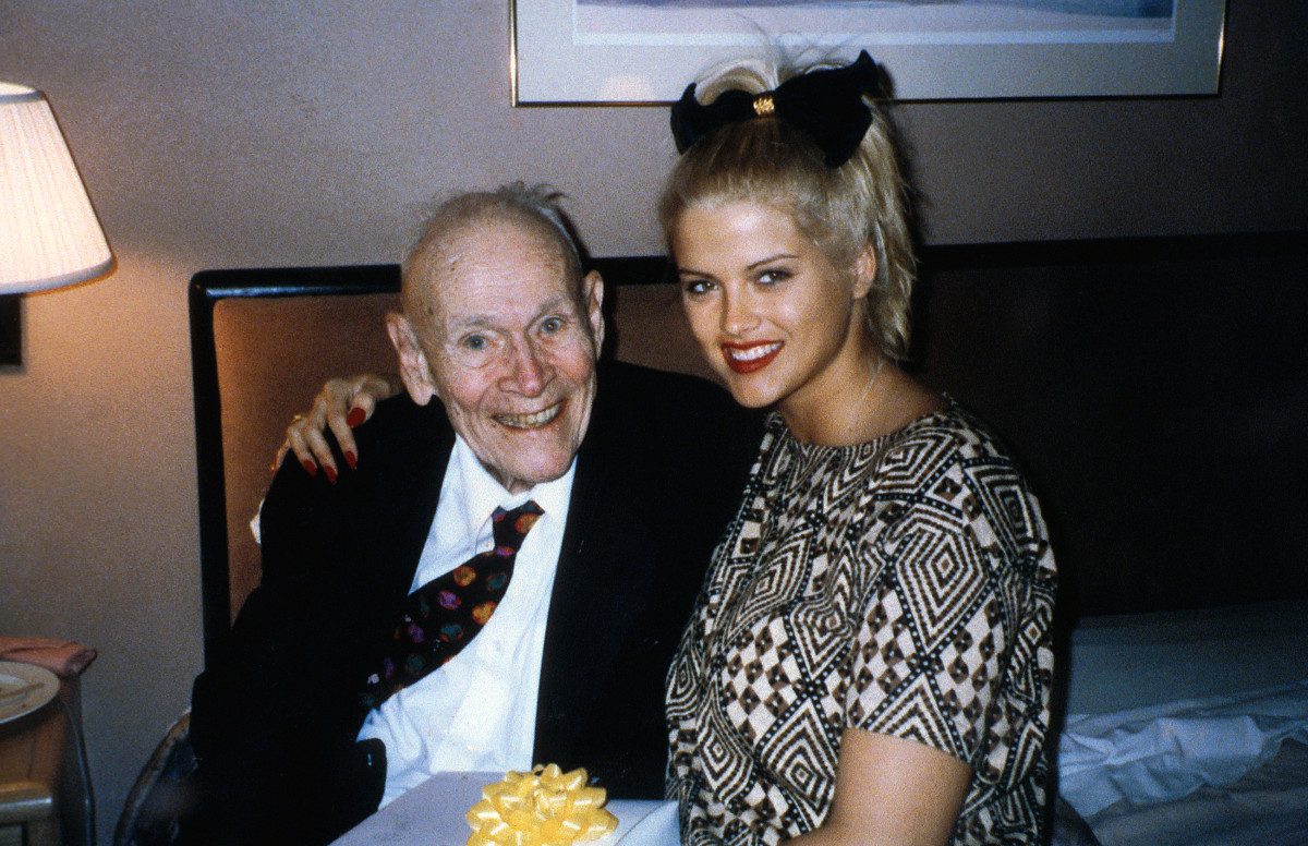 Anna Nicole Smith: The Tragic Life of a Pop Culture Icon