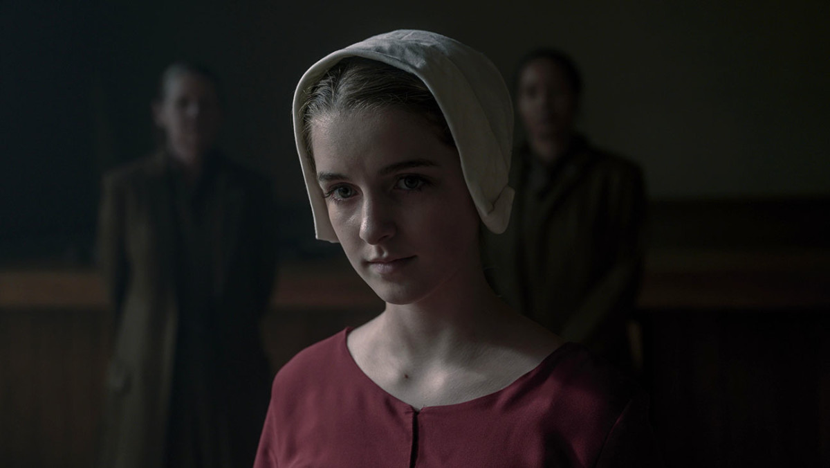 Book Review: The Handmaid's Tale - Resemblance to George Orwell's 1984 and to Real World Events