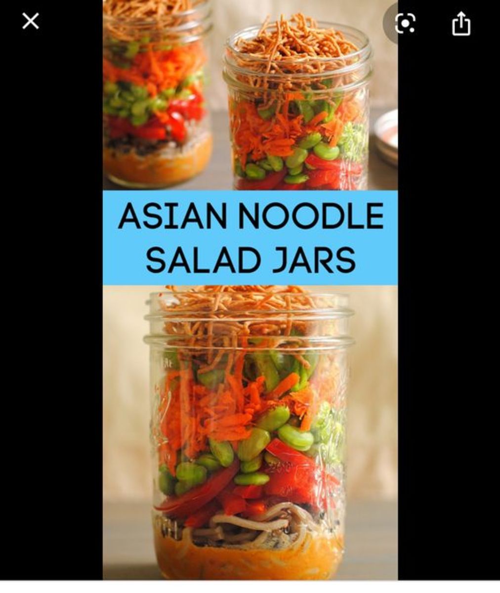 https://images.saymedia-content.com/.image/t_share/MTk2MDA0NDg3MDM1NjI2OTc3/mason-jar-salad-ideas.jpg