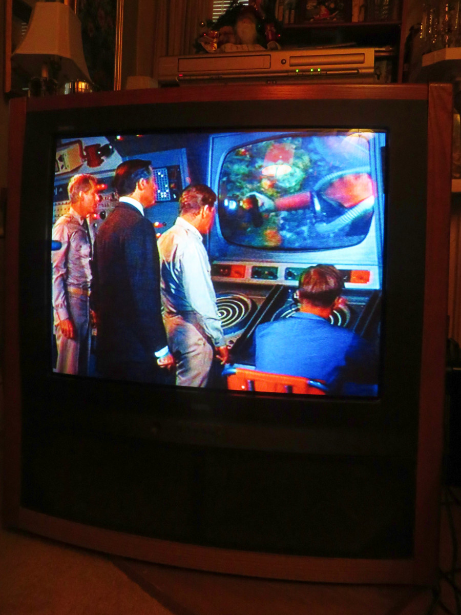 1998 RCA Colortrak Television Model G32643sk, RCA Chassis CTC187CN3, Made October 1998, 32 Inch