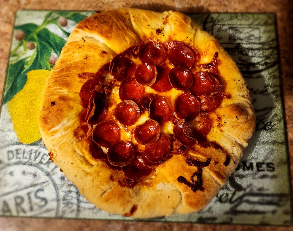Cast Iron Skillet Stuffed Crust Pizza Recipe Delishably