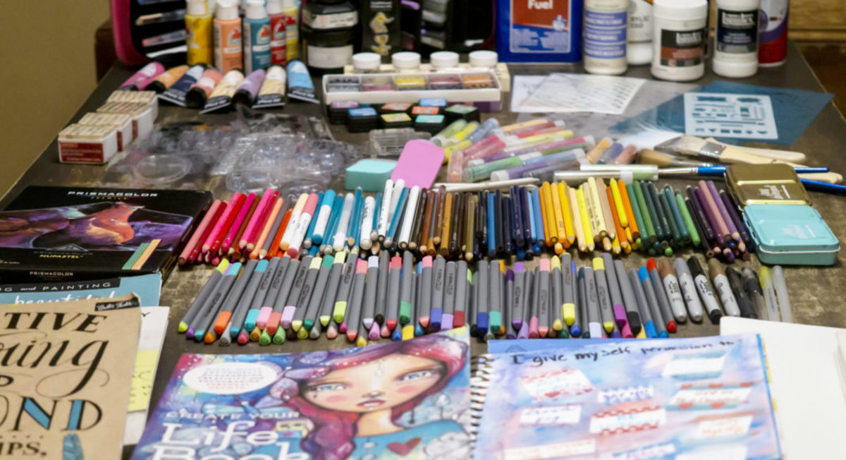 What Are The Best Pens for Art Journaling? - Artjournalist