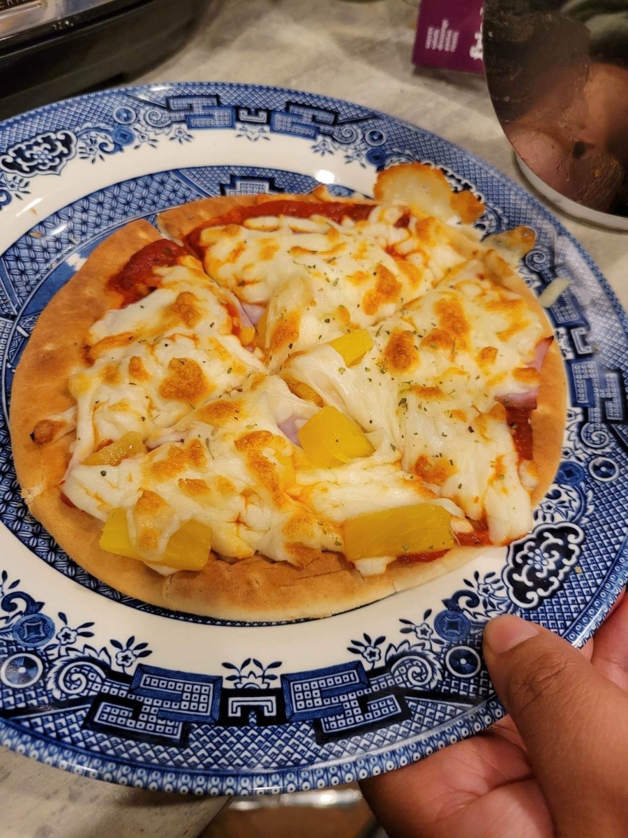 Air-fryer pitta pizzas