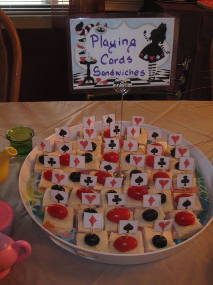 65+ Whimsical and Fun Alice in Wonderland Party Ideas - HubPages