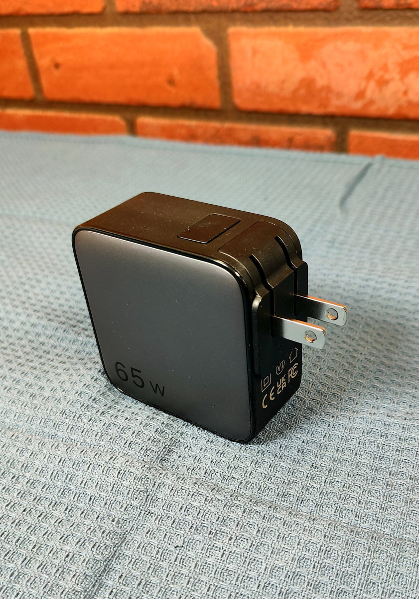 Review: UGREEN 3-Port Nexode 65W GaN USB C Charger