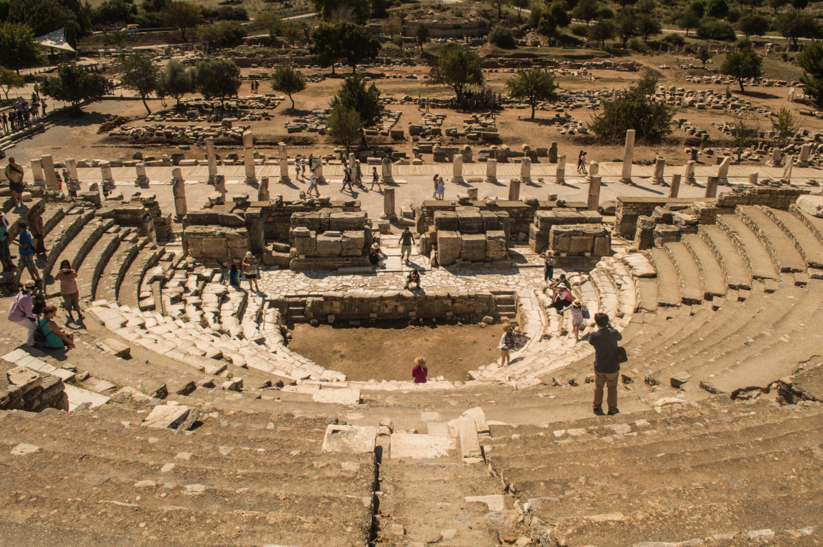 Visiting the Ancient Greek City of Ephesus in Turkey