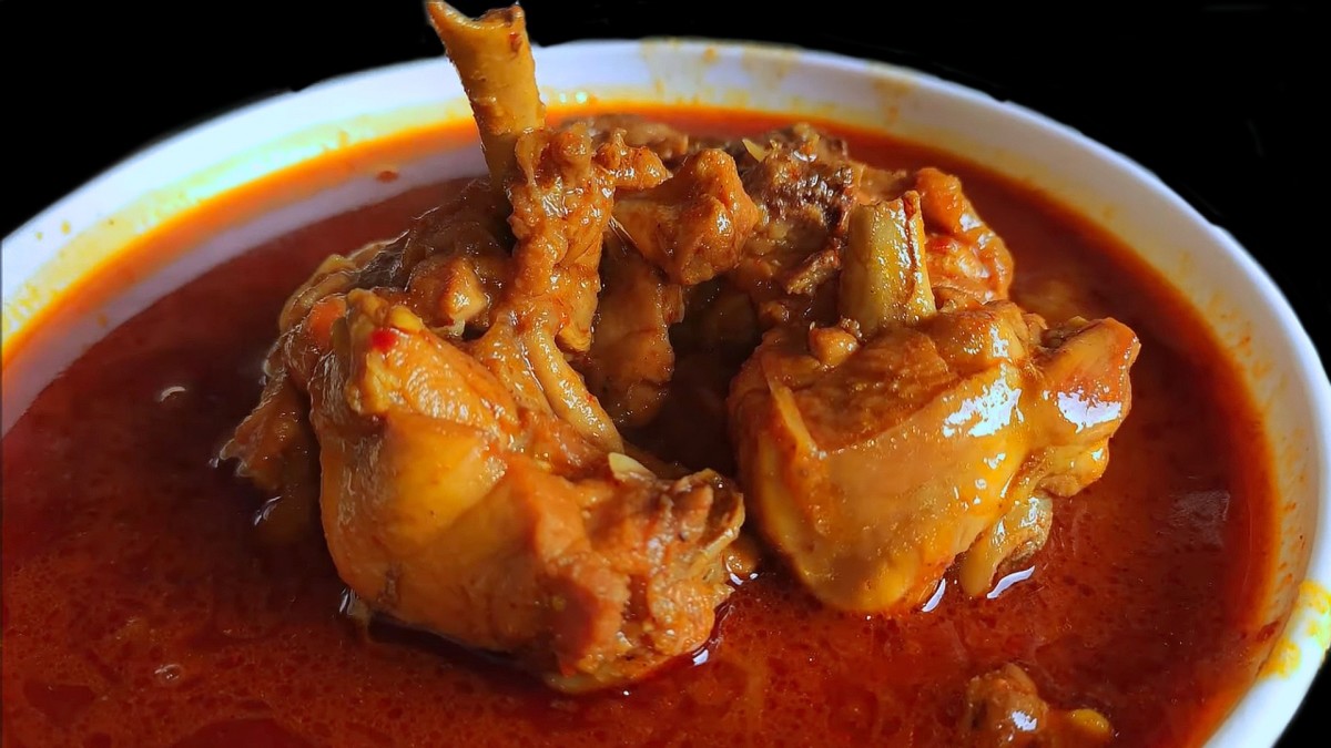 How to Make Authentic Chicken Curry