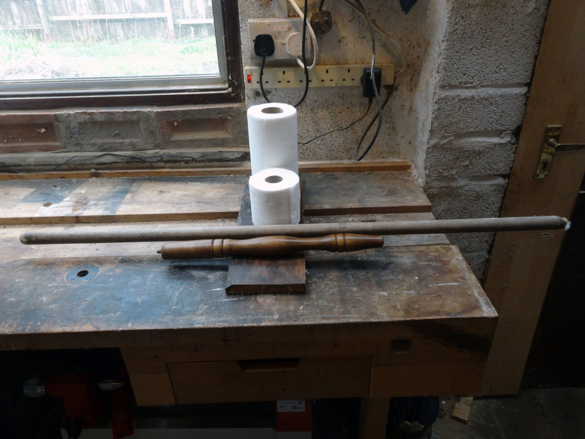 DIY Toilet Paper Holder From Recycled Wood
