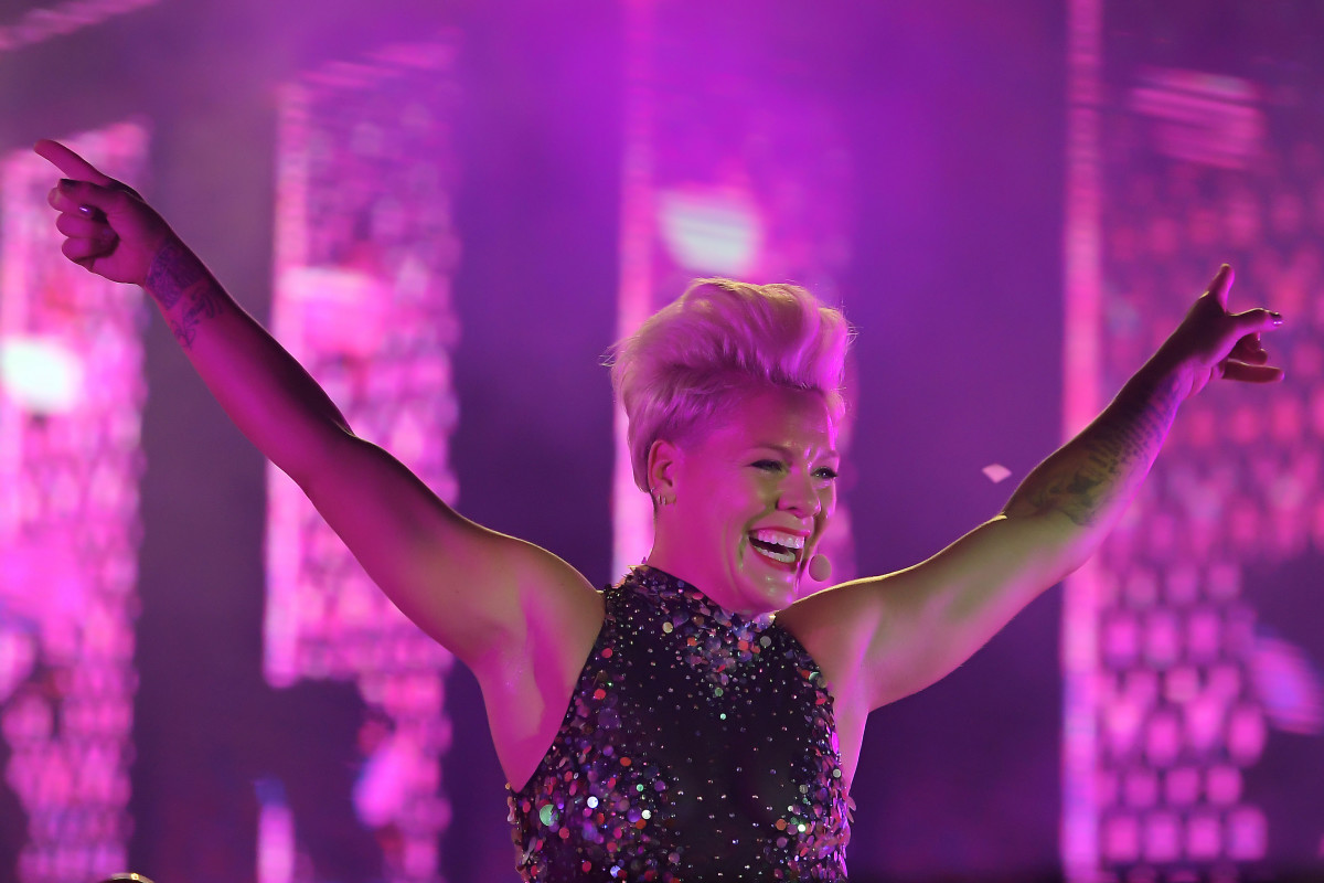 Pink and Kelly Clarkson Duetting is a Match Made In Song Heaven