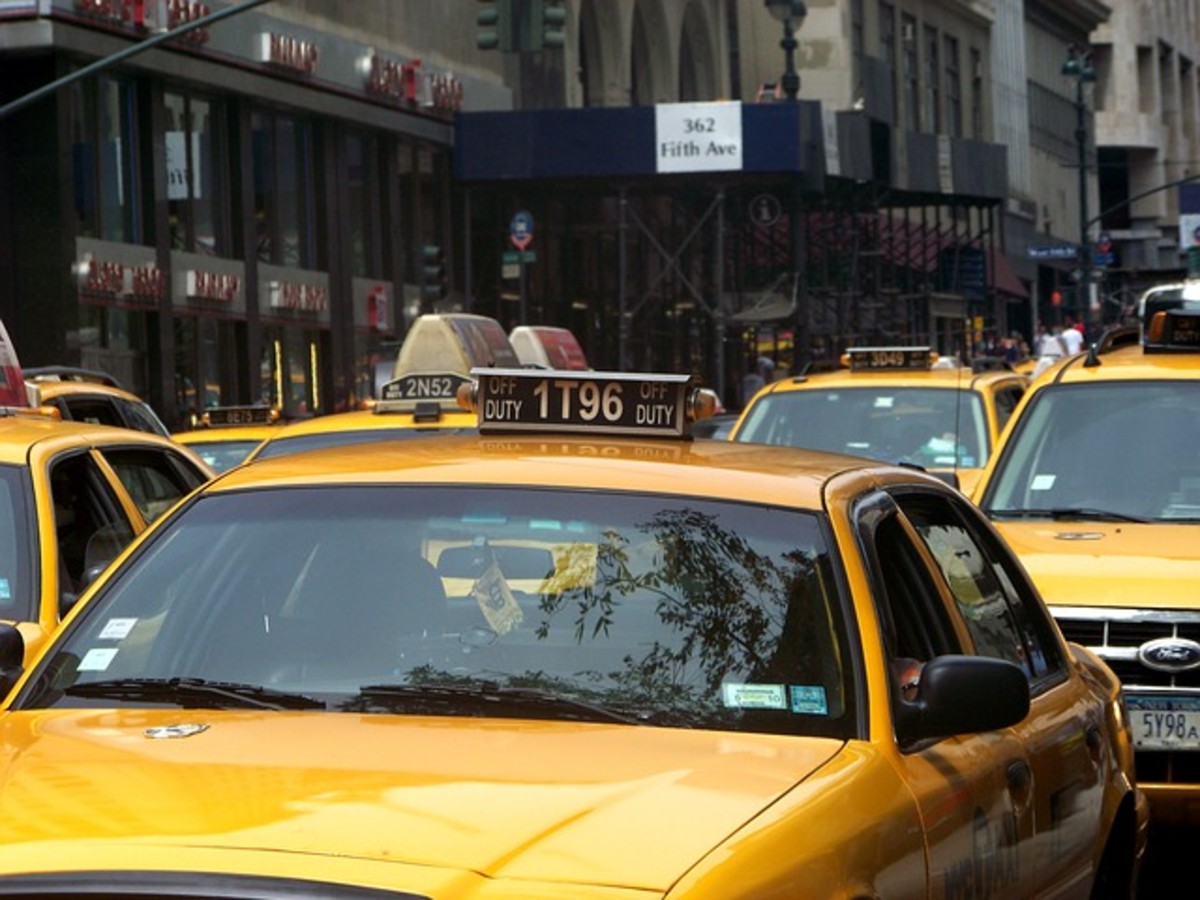 10 Easy Ways to Scare Your Cab Driver